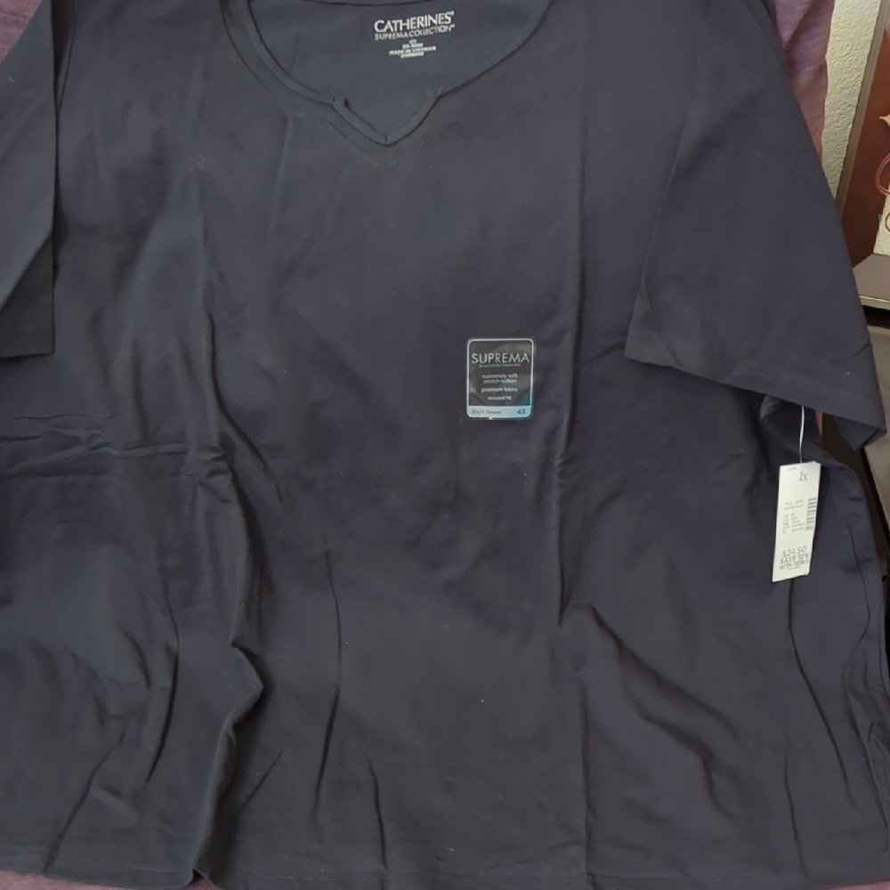 Catherines Black V-Neck Short Sleeve Women's Shirt